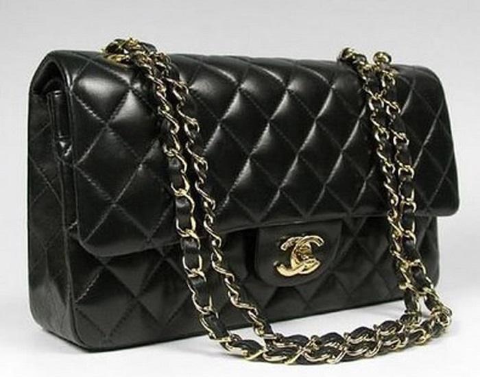 Borsa Chanel 2.55 la borsa più desiderata dalle donne