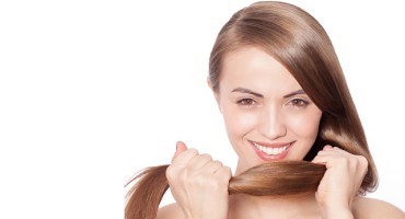 7 alimenti che migliorano immediatamente la salute dei capelli