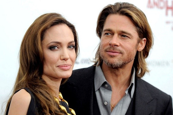 Angelina Jolie chiede il divorzio a Brad Pitt