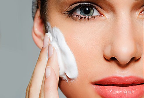 5 consigli efficaci per proteggere la pelle del viso in primavera
