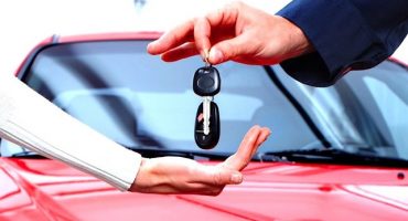 Vendere ed acquistare un’auto usata: a cosa stare attenti