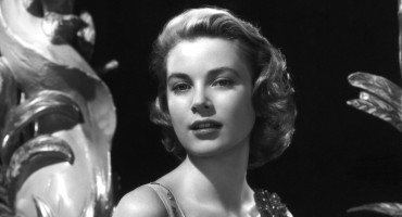 Moda: L'eterno ritorno dell'eleganza altera di Grace Kelly