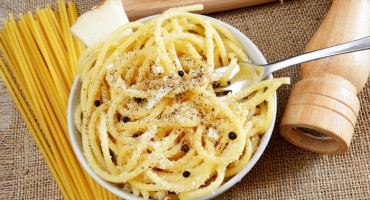 spaghetti cacio e pepe