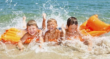 Bambini al mare niente bagno dopo il pranzo