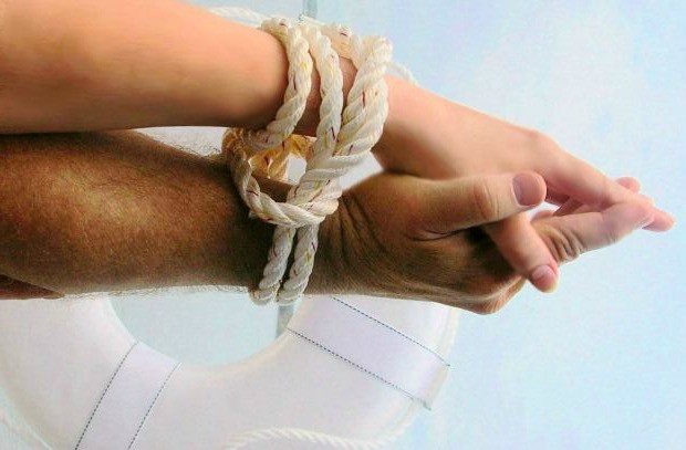 Dipendenze affettive. PinkItalia intervista lo psicologo Massimo Borgioni