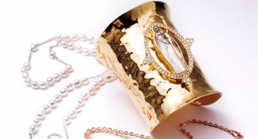 Fiona Swarovski presenta la capsule collection Virgin Mary