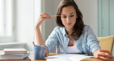 Le donne studiano più degli uomini: sono il 56% dei laureati