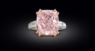 diamante rosa venduto in Svizzera per oltre 14 milioni di euro