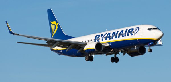 Offerte lavoro Ryanair assume, come partecipare alle selezioni