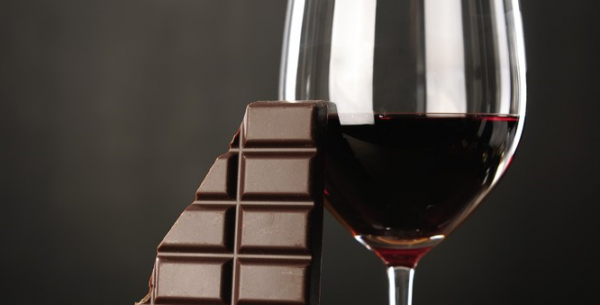 vino e cioccolato combattono le rughe